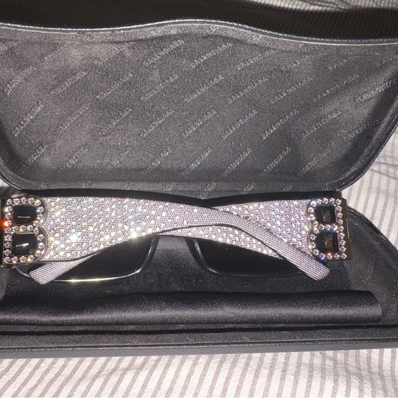 Balenciaga Silver and Black Rectangular Sunglasses - Picture 5 of 9